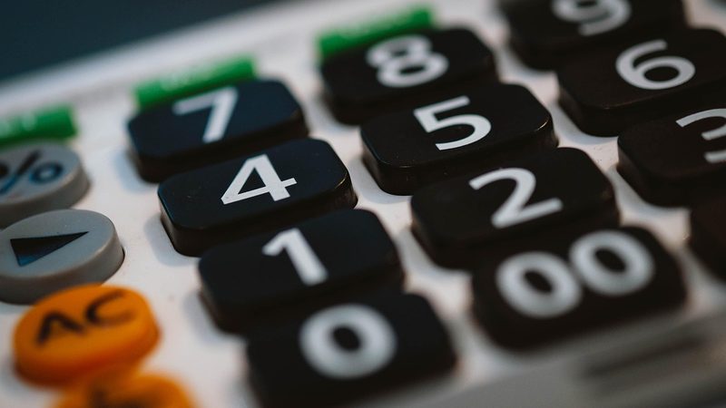 電卓 家計 ファミサポ 料金比較